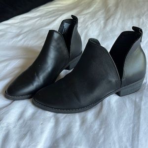 Universal thread size 8 booties